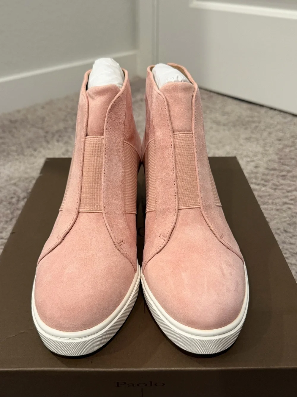 NEW Linea Paulo Suede Wedge Sneaker - Size 6